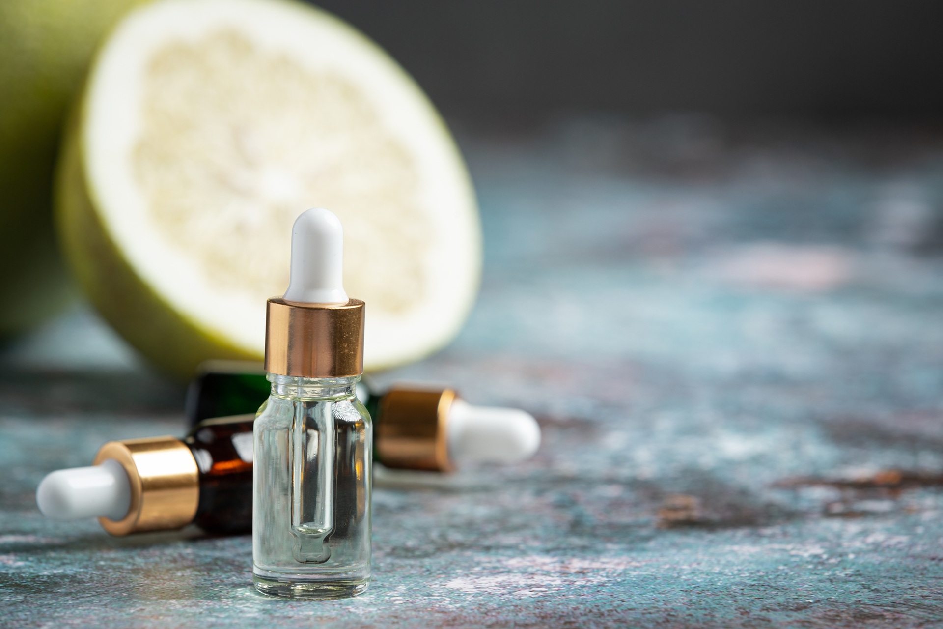Routine invernale con attivi antiossidanti: la chiave per mantenere la pelle giovane e sana secondo la filosofia Skin Longevity.